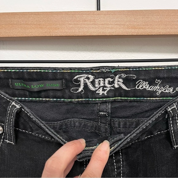 WRANGLER Rock 47 Black Boot Cut Jeans Contrast Stitching Silver Sequin Pockets 9 - Picture 3 of 9
